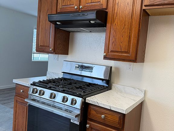4th image of 208 Nashville Ave APT C