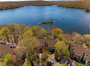 19 Midlake Dr #102, Lake Harmony, PA 18624
