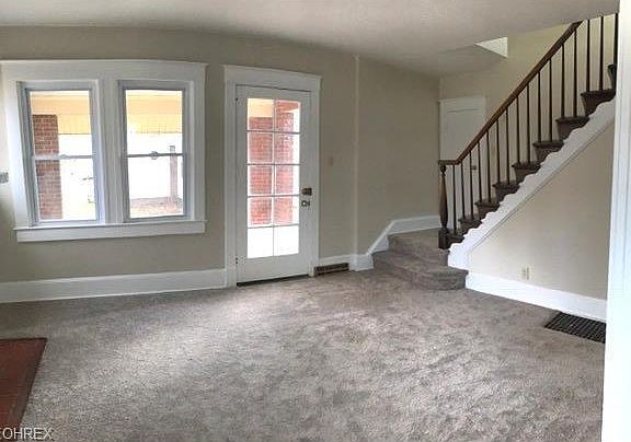 3rd image of 1576 Preston Ave