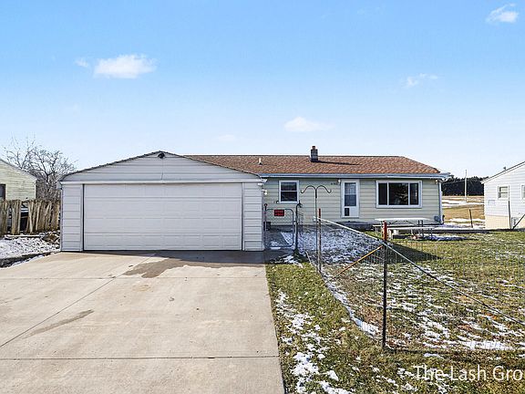 2nd image of 21763 Collier Ave