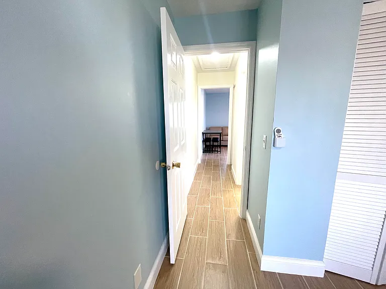 5753 SE Mercedes Ave — Photo 11