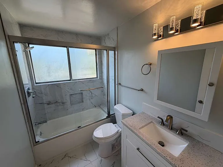 7607 Norton Ave — Photo 11