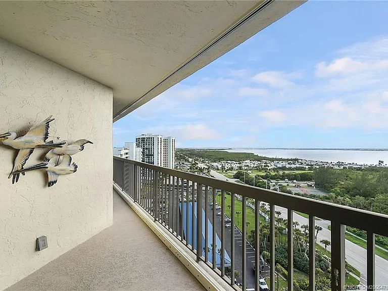 9550 S Ocean Dr #1610 — Photo 44