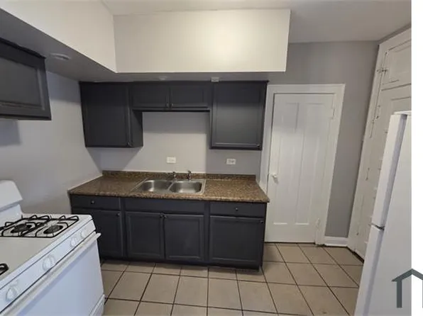 7156 S Rhodes Ave #1, Chicago, IL 60619