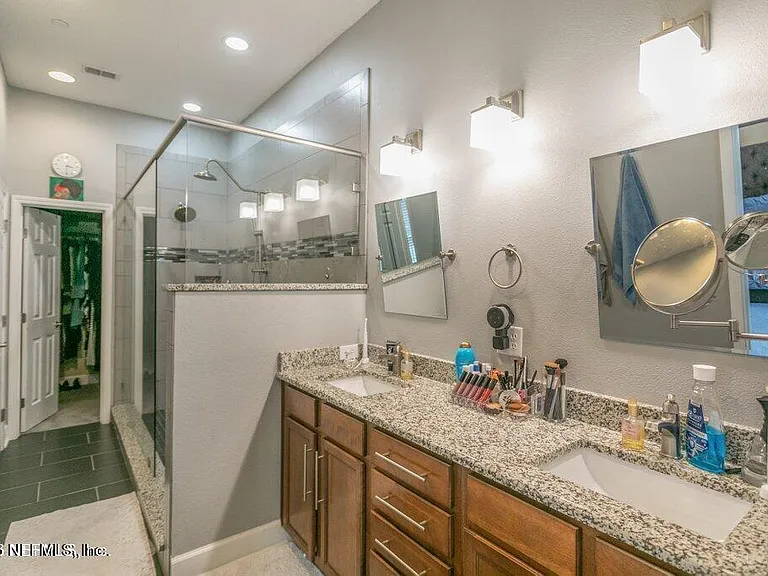 6217 Eclipse Cir — Photo 7