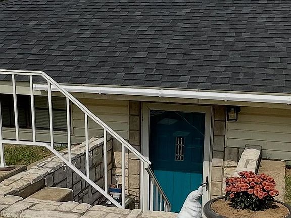 2nd image of 1000 County Road 3211