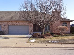 9155 Arbour Walk Dr, Frankfort, IL 60423