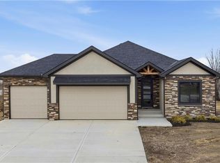 27601 E 128th Ct, Lees Summit, MO 64086