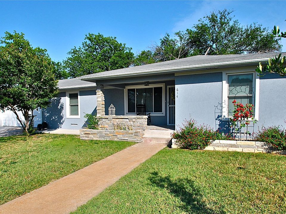 1st image of 614 Oak Hill Dr