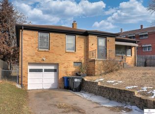 5218 Boyd St, Omaha, NE 68104