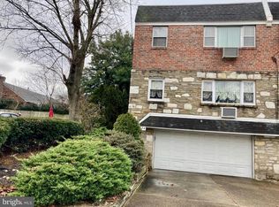 1734 Chandler St, Philadelphia, PA 19111