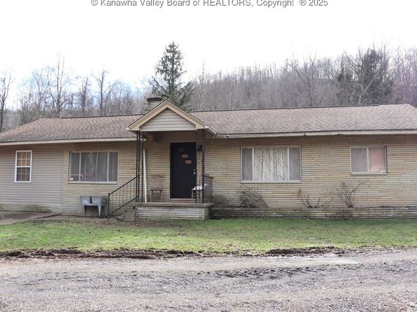 380 Clutts Hill Rd, Lesage, WV 25537