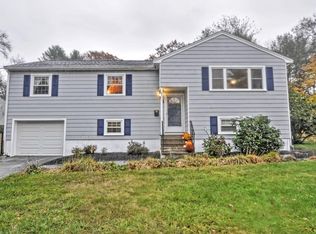 11 Erwin Rd, North Reading, MA 01864