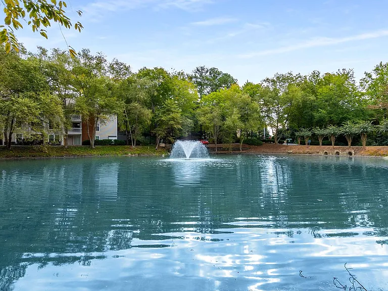 1292 Keys Lake Dr NE — Photo 2
