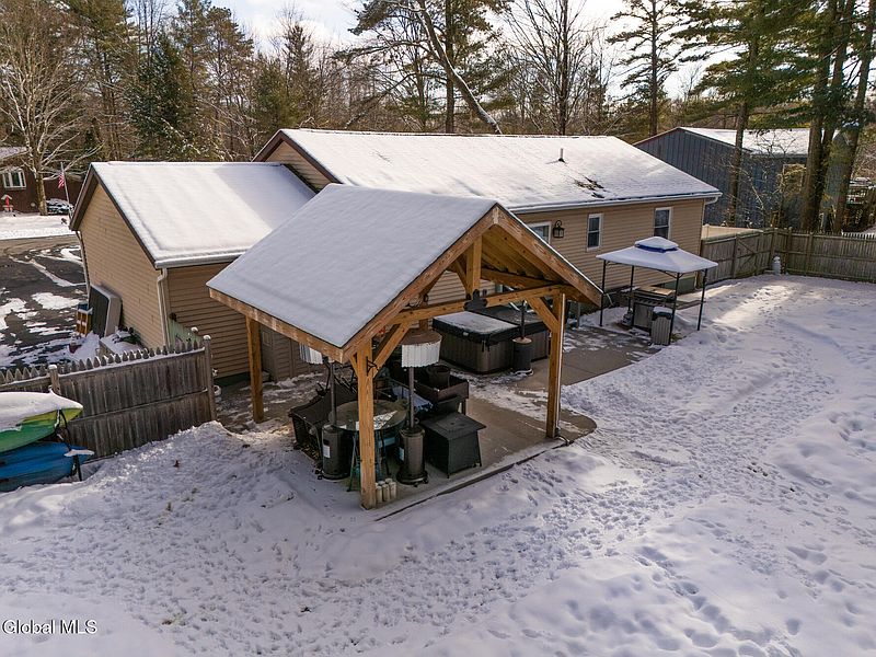 5th image of 22 Michaels Drive