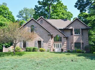 4214 Stone Bridge Dr, Springfield, OH 45504