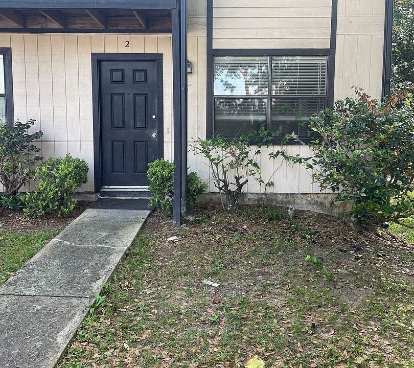 1st image of 301 Dixie Dr APT E12