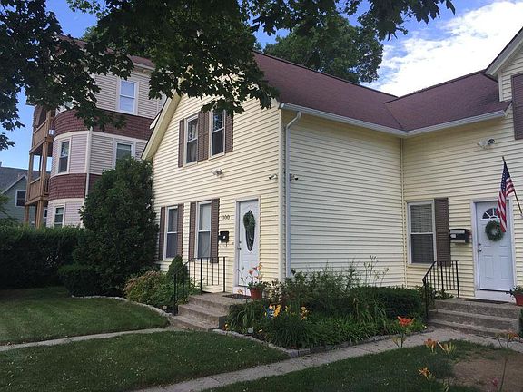 2nd image of 100 Lakewood St #2