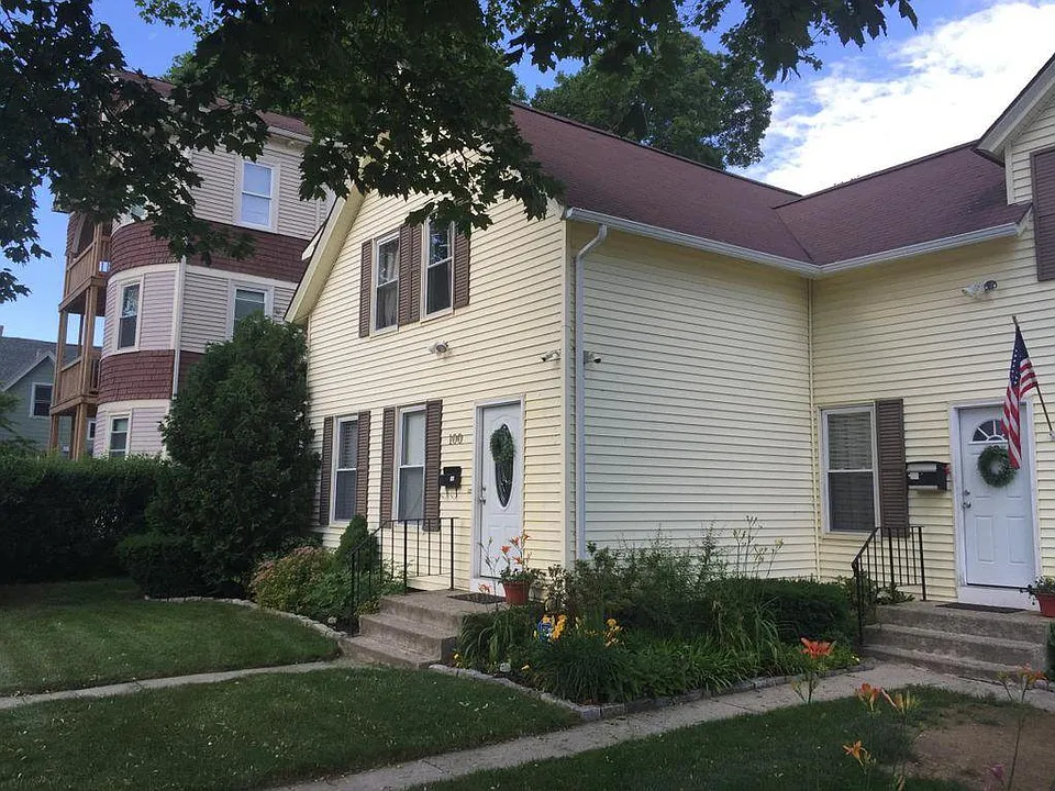 100 Lakewood St #2