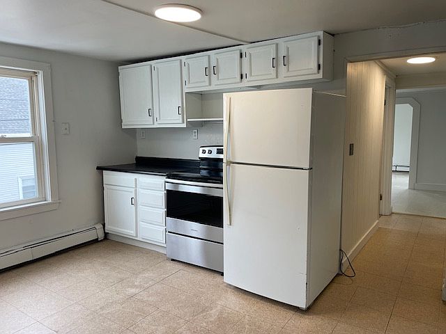 1st image of 13 1/2 Cleveland St #6