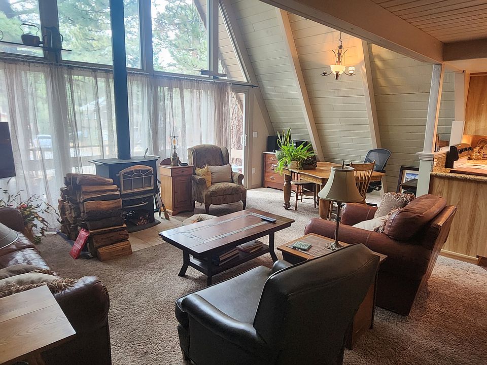 1st image of 223 Crystal Ln
