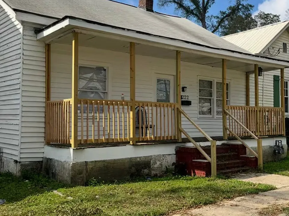 222 Telfair St