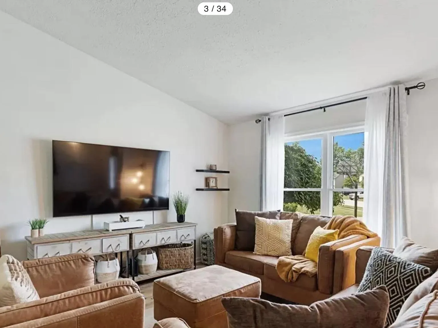3 bed, 2504 sqft, $2,800 — Photo 3