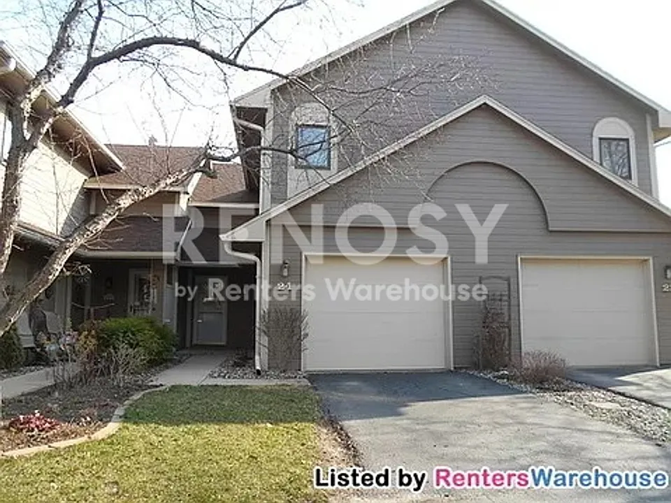 24 Elton Ridge Ct NW