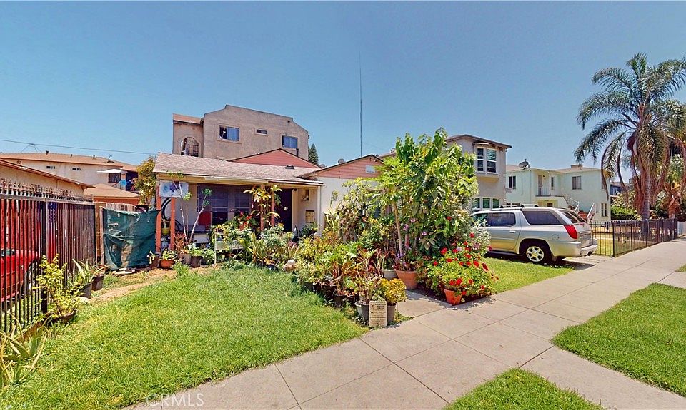 1st image of 2246 Earl Ave