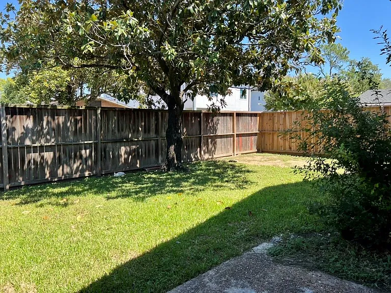 4731 Merwin St — Photo 25