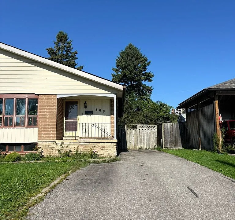 868 Chapleau Dr #BASEMENT