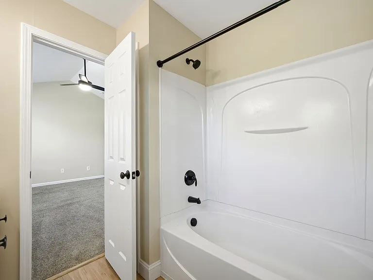 11112 Saintsbury Pl — Photo 34