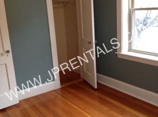 136 Arborway APT 1, Boston, MA 02130