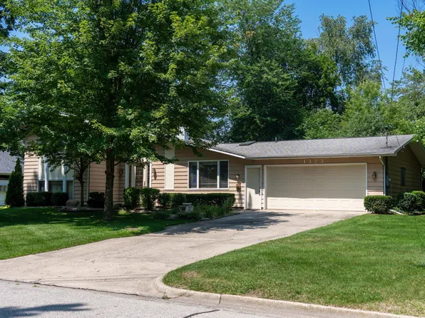 1323 E Bennett Ave, Mount Pleasant, MI 48858