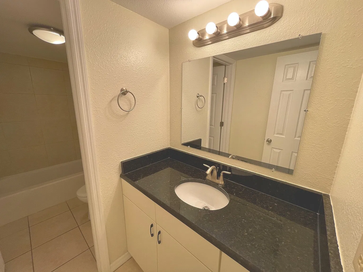 1944 Conway Road - 7 — Photo 3