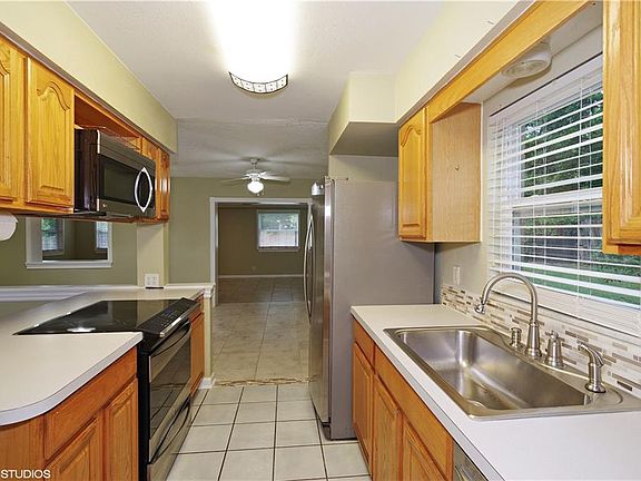 2nd image of 589 Walden Ct