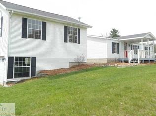 10840 Barnum Rd, Woodland, MI 48897