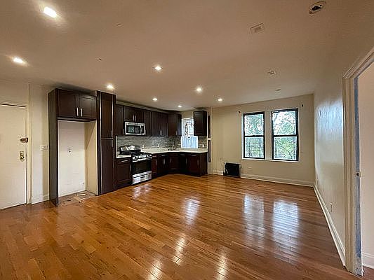 2nd image of 421 W 162nd St APT 4H