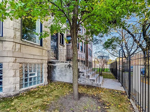 4th image of 4918 S Saint Lawrence Ave APT 2