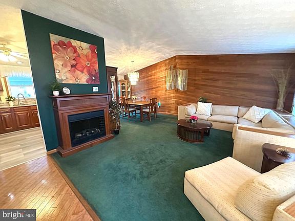 5th image of 13 Cinder Rd