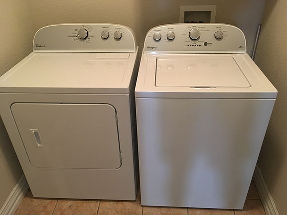 5th image of 11223 Bear Dr