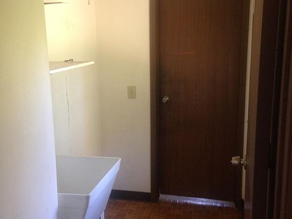 mud-room