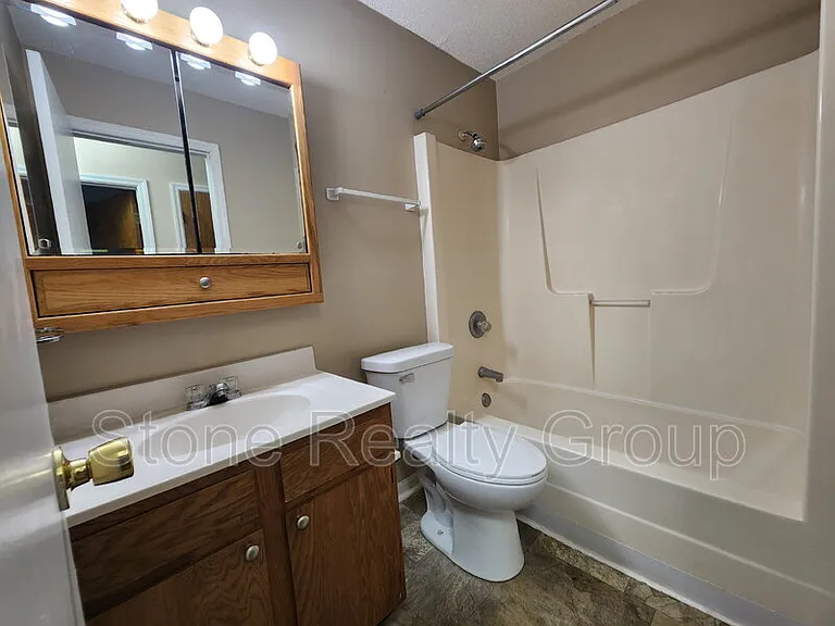 2478 E Clayton Dr — Photo 6