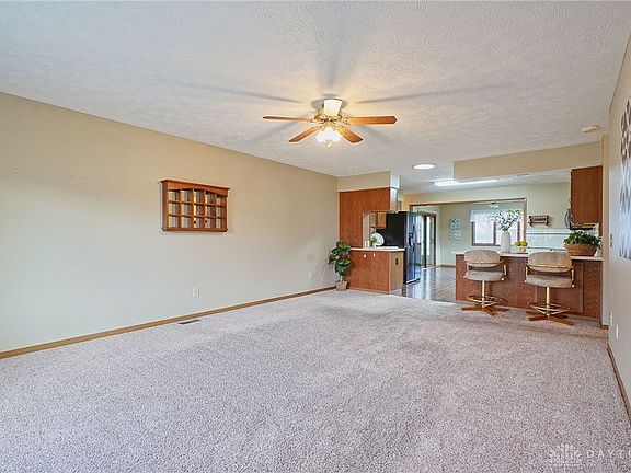 4th image of 1257 Waterbury Pl