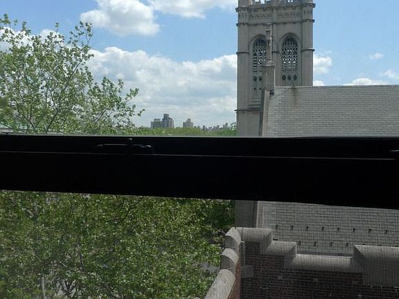 5th image of 8 W 76th St APT 5A