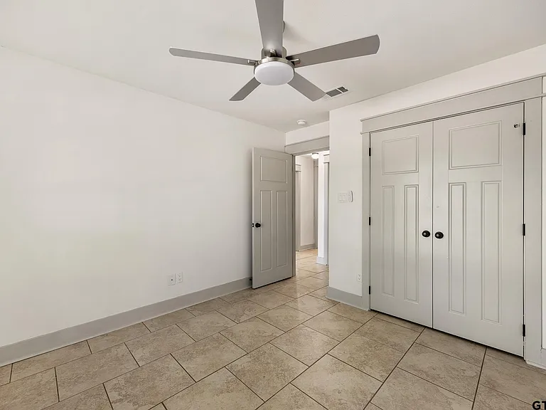 7343 Rockpoint Ln — Photo 20