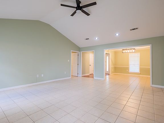 5th image of 3803 Brookfield Dr