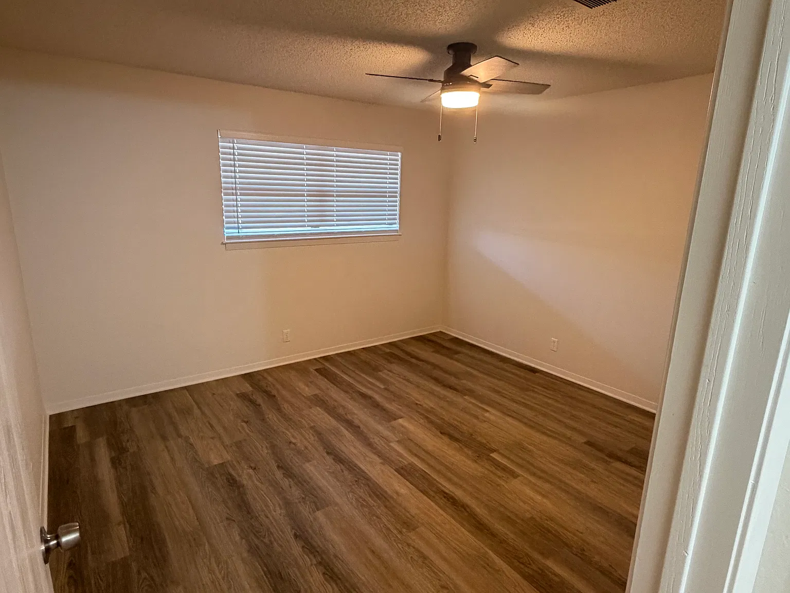 2 bed, 1324 sqft, $1,800 — Photo 4