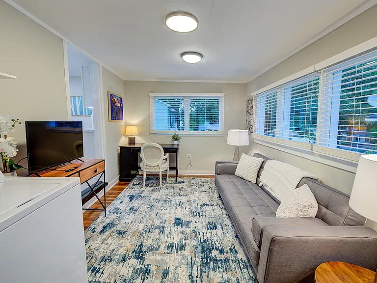 322 S Kilbourne Rd — Photo 18