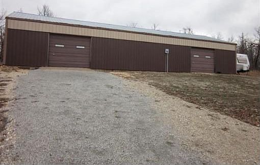 2nd image of 3743 Highway 62/412 W